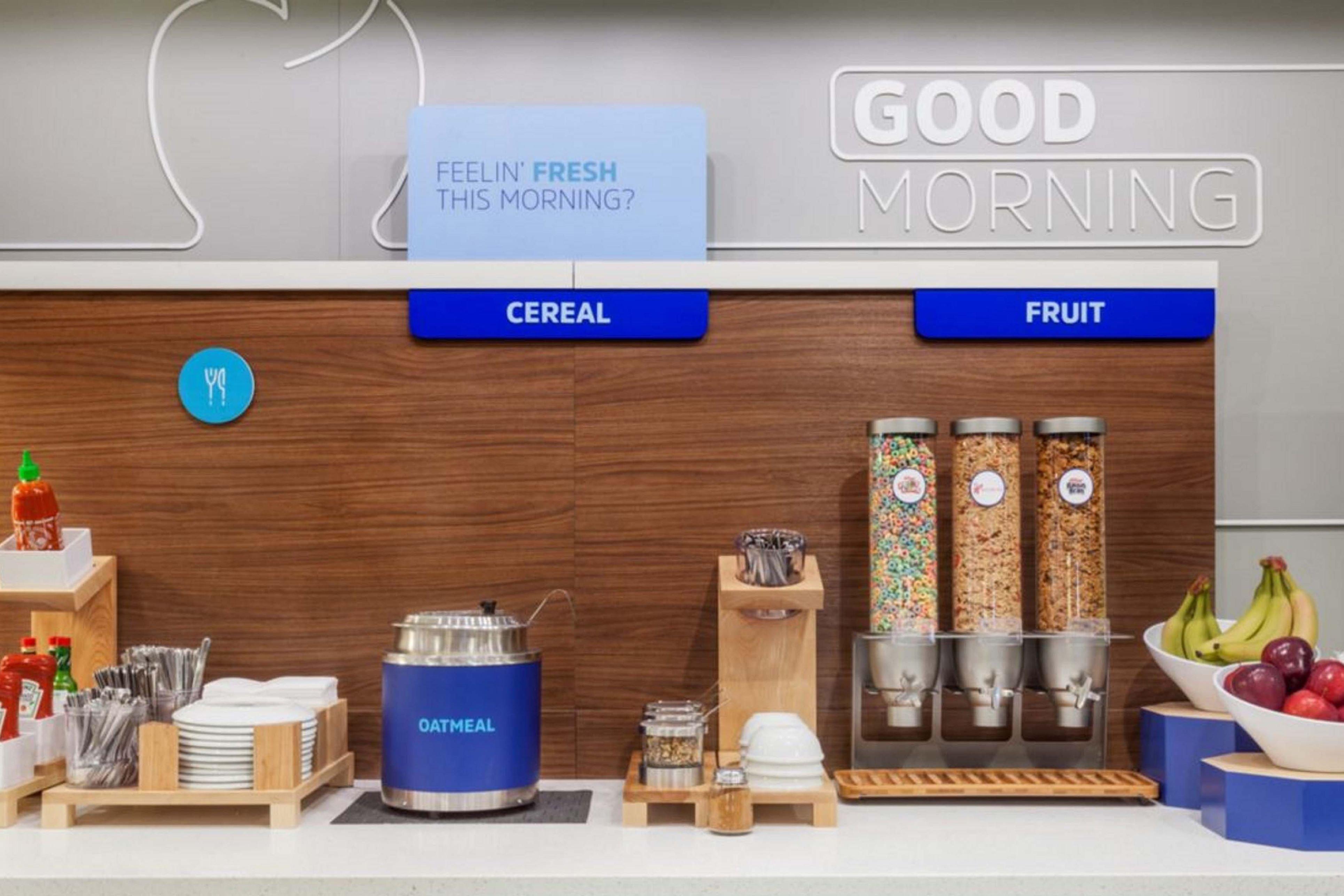 Holiday Inn Express & Suites - Tulare By Ihg Eksteriør bilde