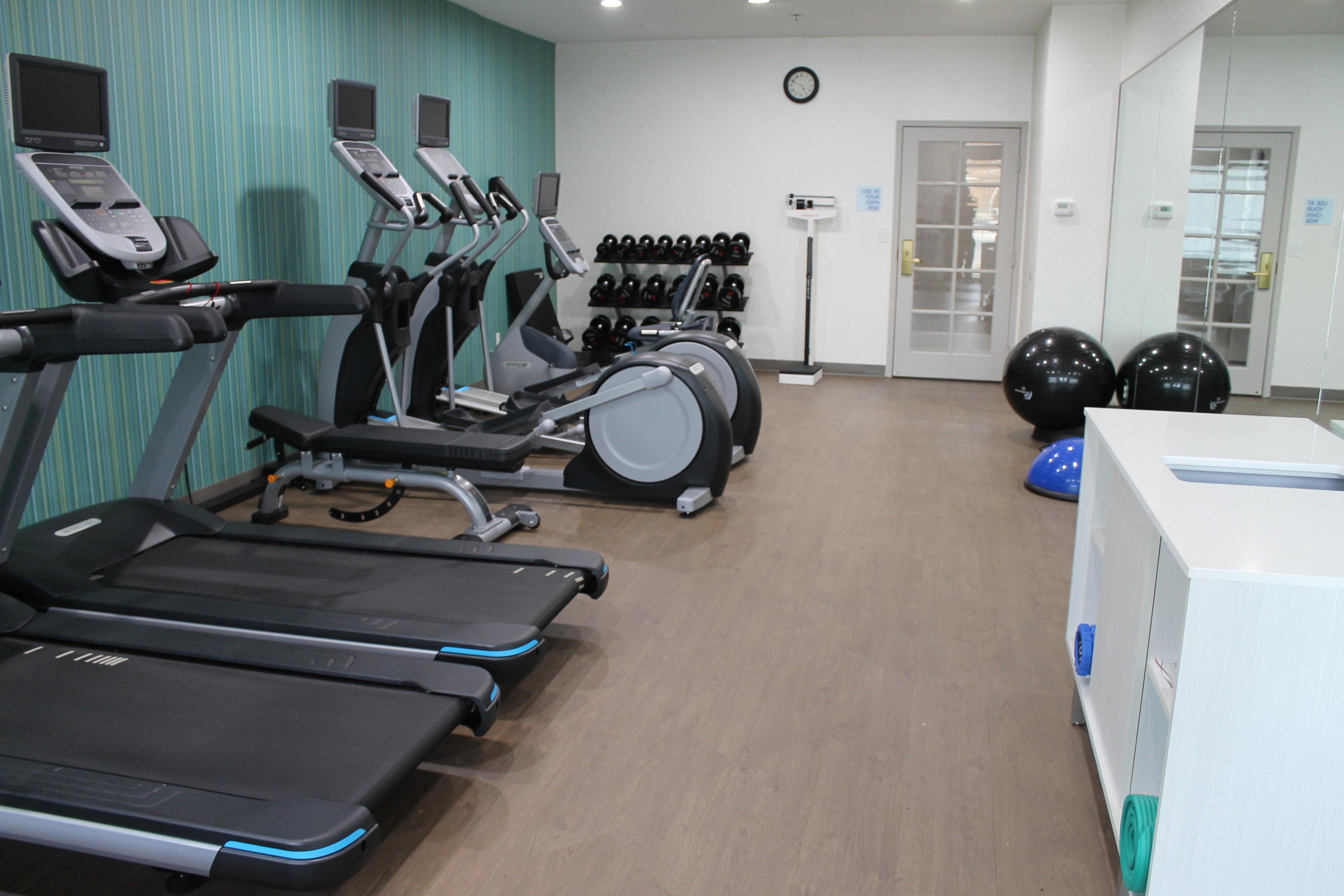 Holiday Inn Express & Suites - Tulare By Ihg Eksteriør bilde