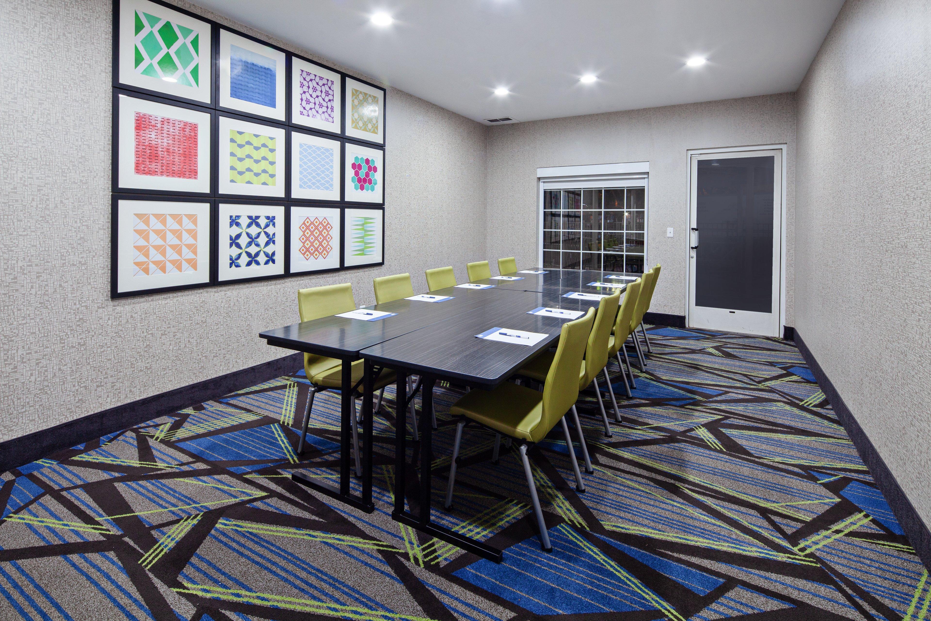 Holiday Inn Express & Suites - Tulare By Ihg Eksteriør bilde